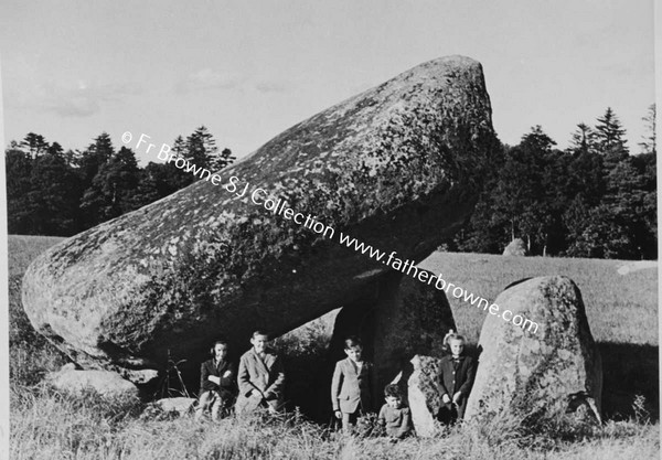 DOLMEN WITH GROUP OF CHILDREN